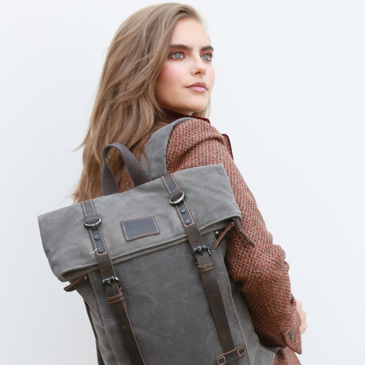 The Borden Plus – 15" Laptop Backpack in Grey Waxed Cotton